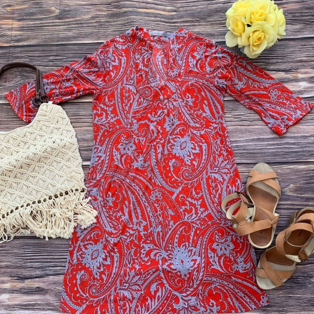 Francesca’s Red Paisley 3/4 Sleeve Dress | Size M | Lightweight & Flowy